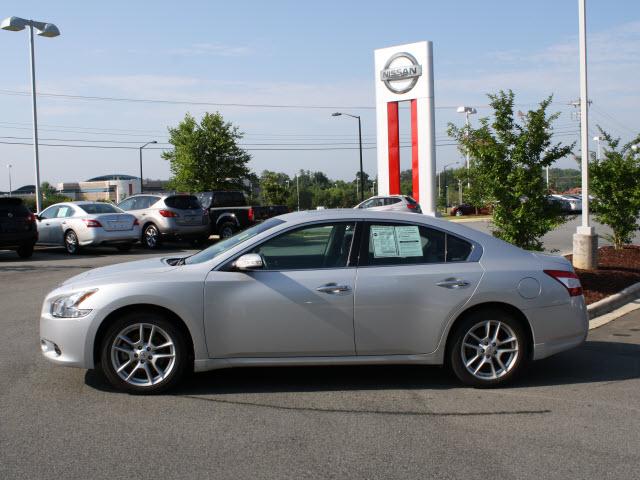 Nissan Maxima 2009 photo 1