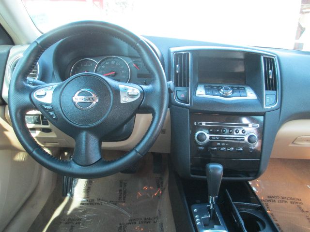 Nissan Maxima 2010 photo 3