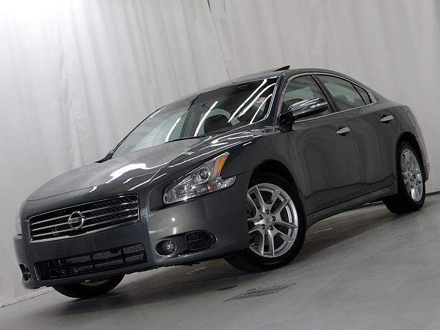 Nissan Maxima 2010 photo 2