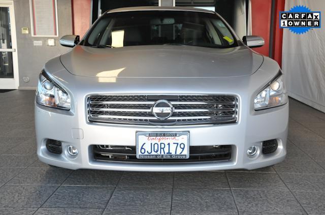 Nissan Maxima 2010 photo 1