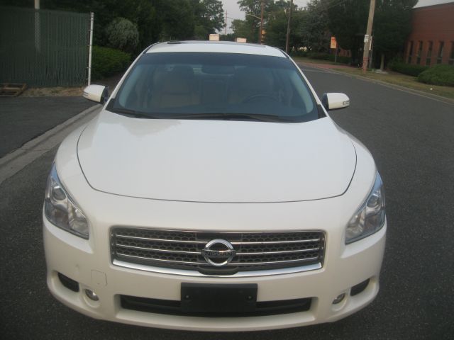 Nissan Maxima 2010 photo 4