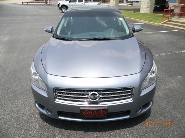 Nissan Maxima 2010 photo 3