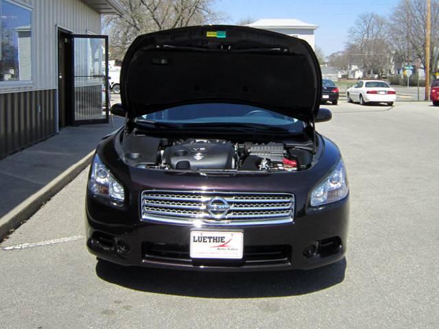 Nissan Maxima 2010 photo 5