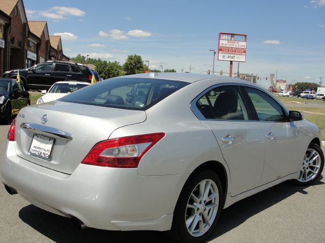 Nissan Maxima 2010 photo 4