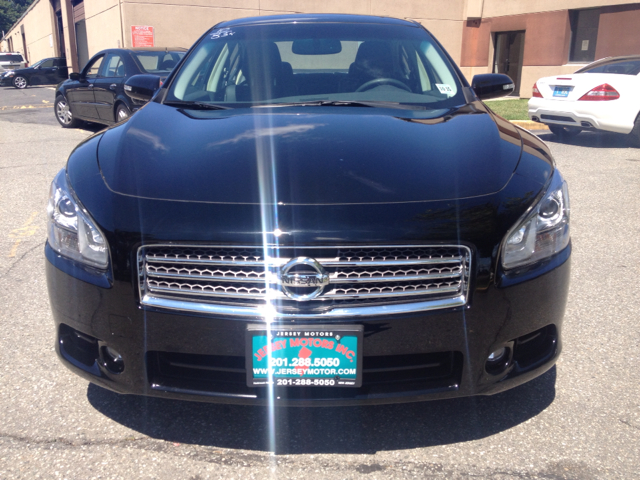 Nissan Maxima 4.6L Eddie Bauer Sedan