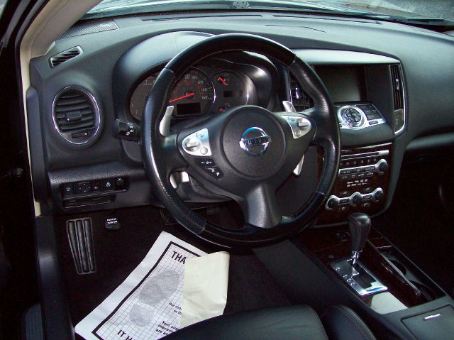 Nissan Maxima 2010 photo 14