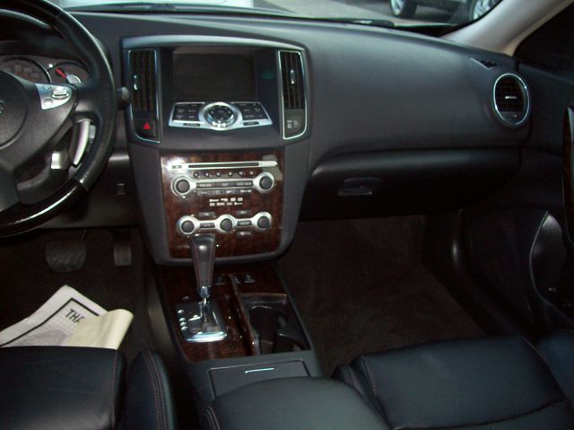 Nissan Maxima 2010 photo 17