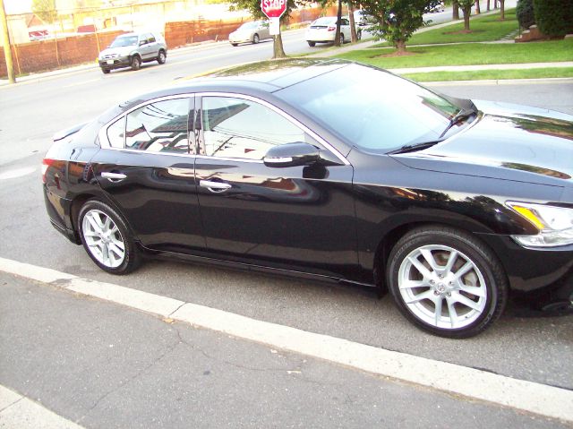 Nissan Maxima 2010 photo 9