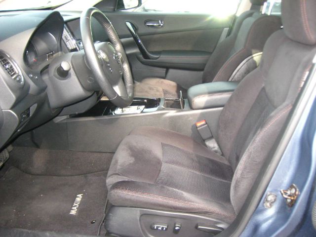 Nissan Maxima 2010 photo 2