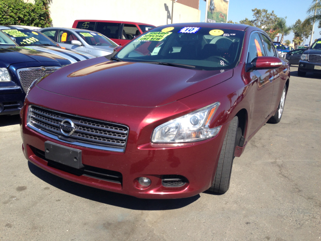 Nissan Maxima 4.6L Eddie Bauer Sedan