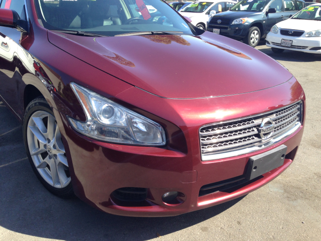 Nissan Maxima 2010 photo 2