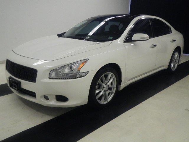 Nissan Maxima 2010 photo 1