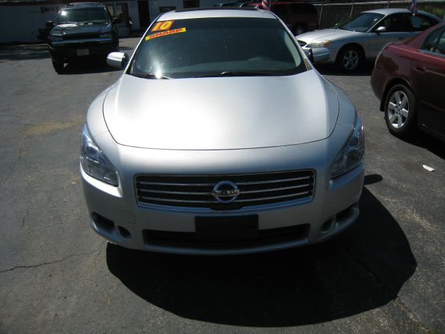 Nissan Maxima 2010 photo 1