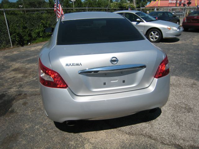 Nissan Maxima 2010 photo 2