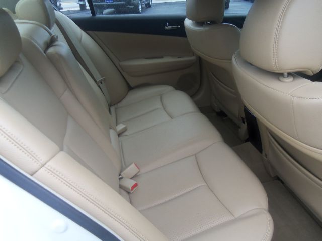 Nissan Maxima 2010 photo 1