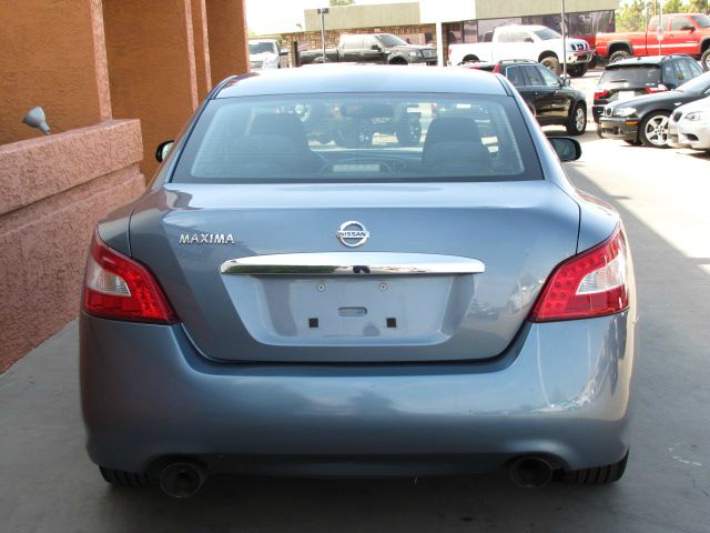 Nissan Maxima Unknown Sedan