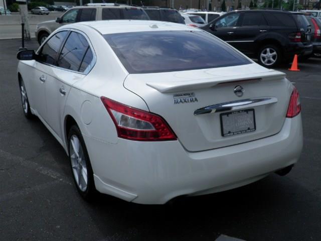 Nissan Maxima 2010 photo 13