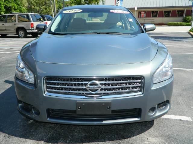 Nissan Maxima 2010 photo 9