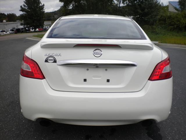 Nissan Maxima 2010 photo 4