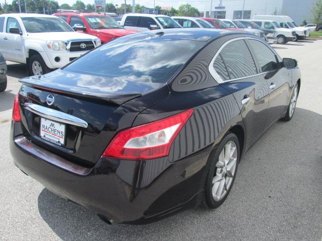 Nissan Maxima 2010 photo 18