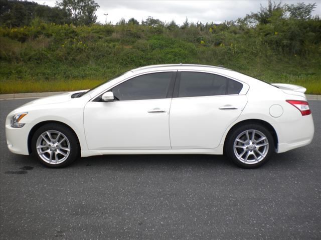 Nissan Maxima 2010 photo 5