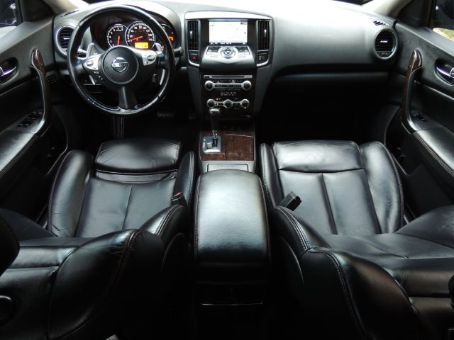 Nissan Maxima 2010 photo 20