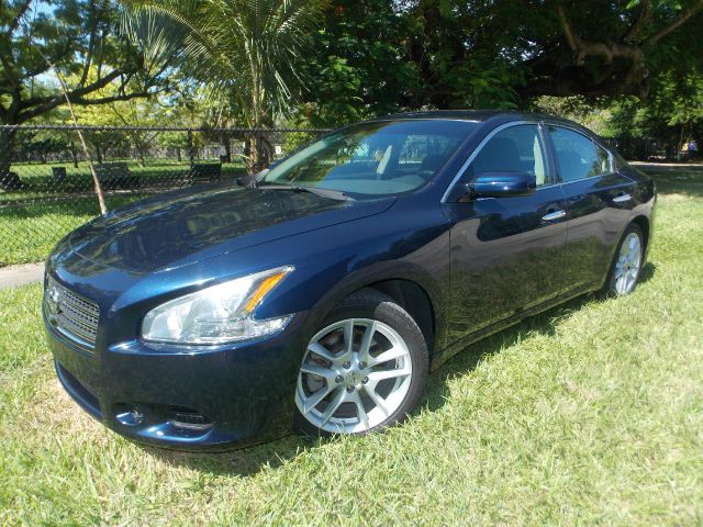 Nissan Maxima 2010 photo 4