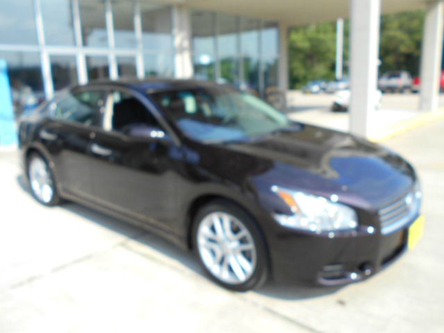 Nissan Maxima 2011 photo 2