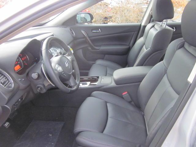 Nissan Maxima 2011 photo 3