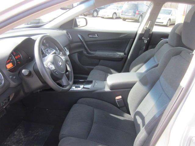 Nissan Maxima 2011 photo 3