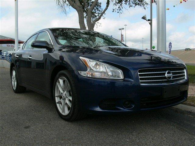 Nissan Maxima 2011 photo 2