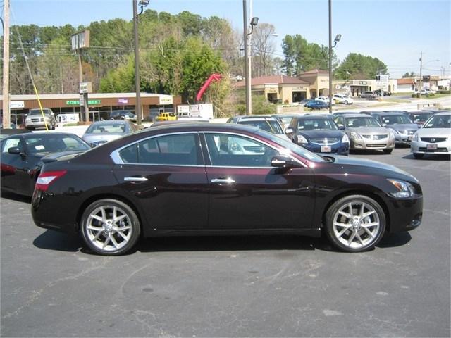 Nissan Maxima 2011 photo 2