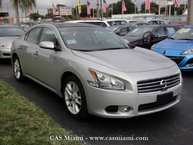 Nissan Maxima 2011 photo 1