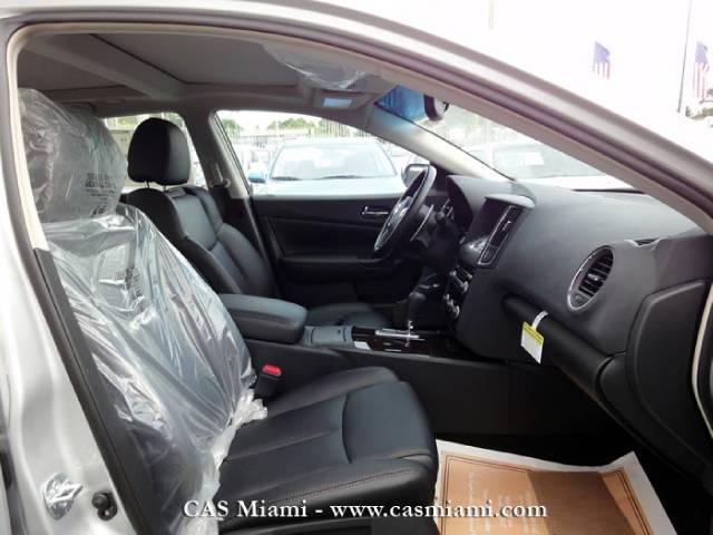 Nissan Maxima 2011 photo 5