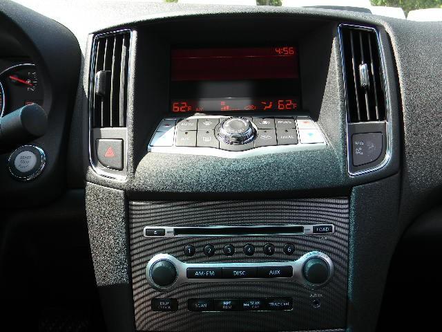 Nissan Maxima 2011 photo 4