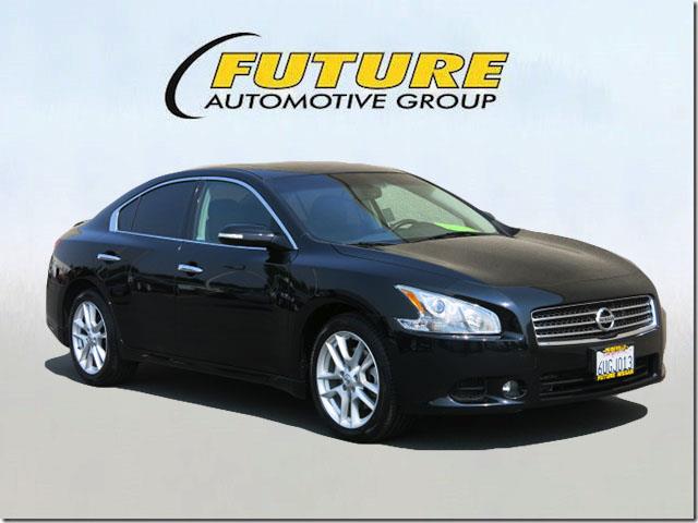 Nissan Maxima 2011 photo 4