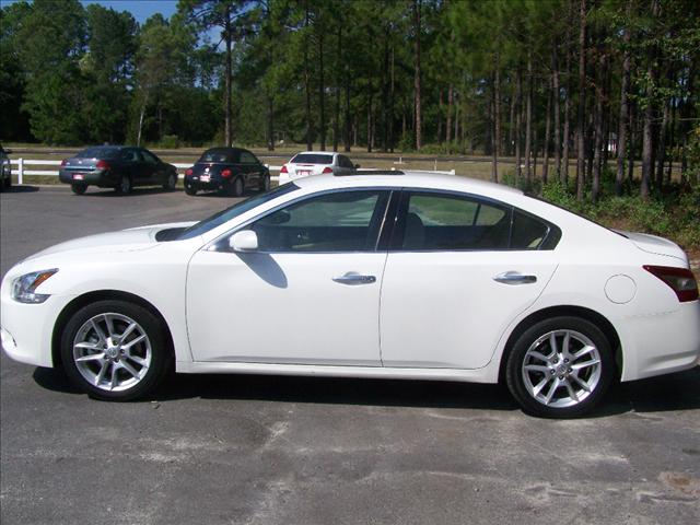 Nissan Maxima 2011 photo 4