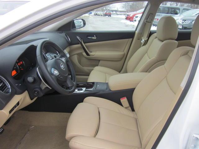 Nissan Maxima 2011 photo 3