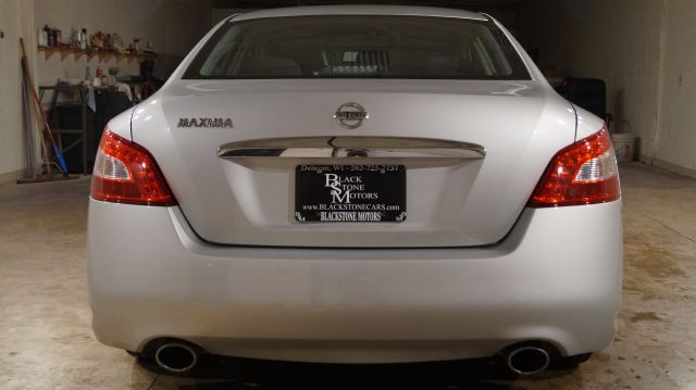 Nissan Maxima 2011 photo 2