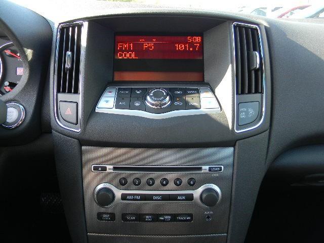 Nissan Maxima 2011 photo 4