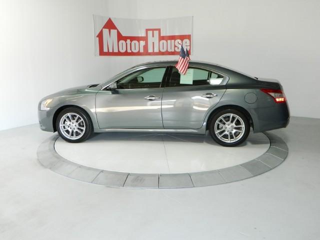 Nissan Maxima 2011 photo 5