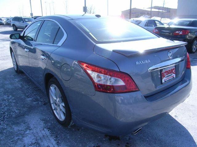 Nissan Maxima 2011 photo 4