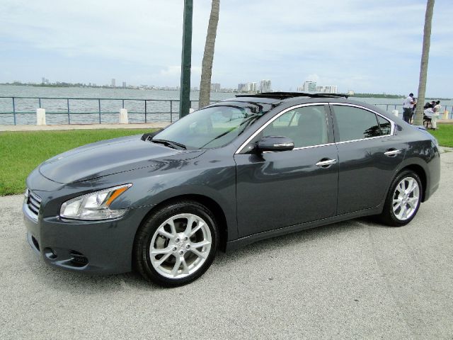 Nissan Maxima 2012 photo 2