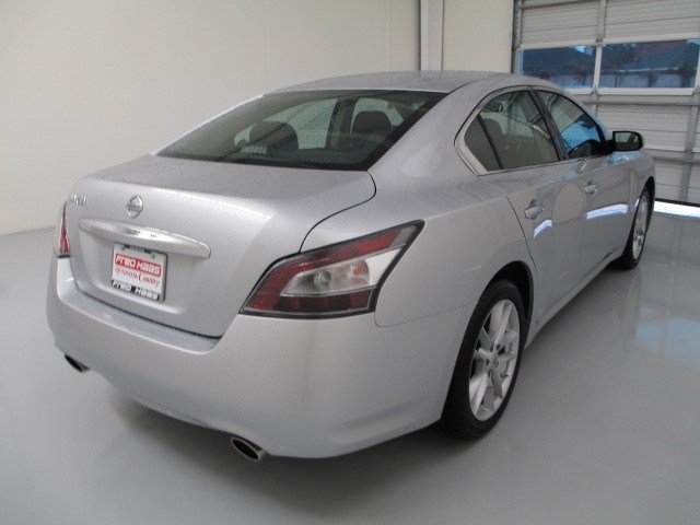 Nissan Maxima 2012 photo 4