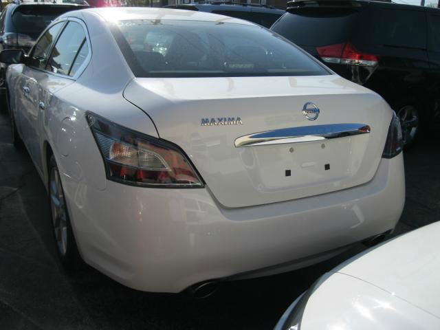 Nissan Maxima 2012 photo 11