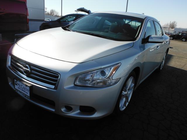 Nissan Maxima 2012 photo 1