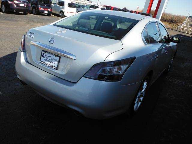 Nissan Maxima 2012 photo 4