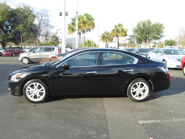 Nissan Maxima 2012 photo 1