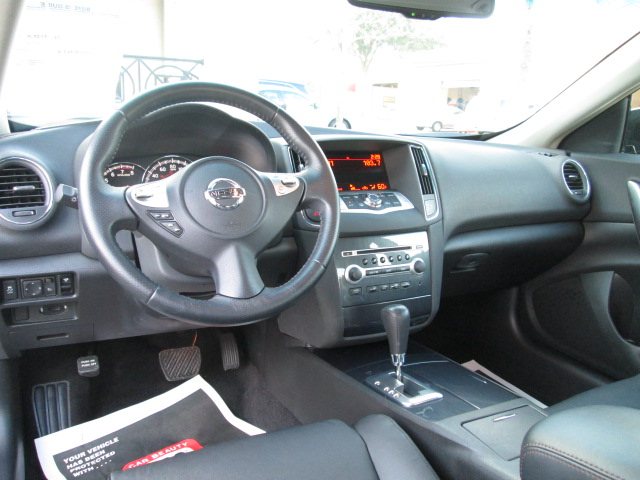 Nissan Maxima 2012 photo 4