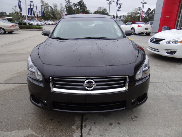 Nissan Maxima 2012 photo 1